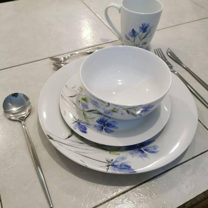 Comfy 2Bedroom Minutes From Downtown & Fast Wi-Fi 지와타네호 외부 사진
